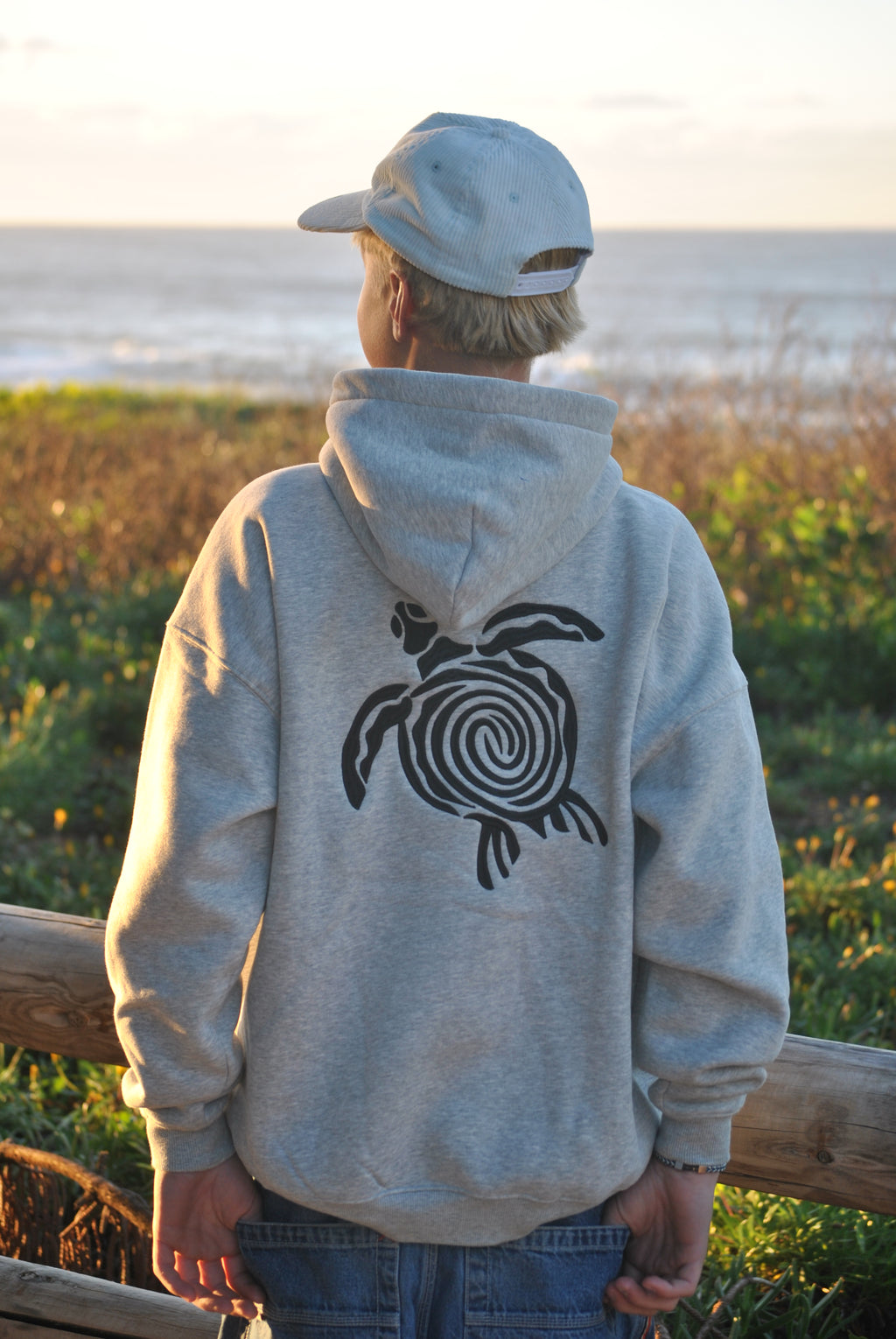 Saltysurf Co. Coastal Turtle Hoodie {grey}