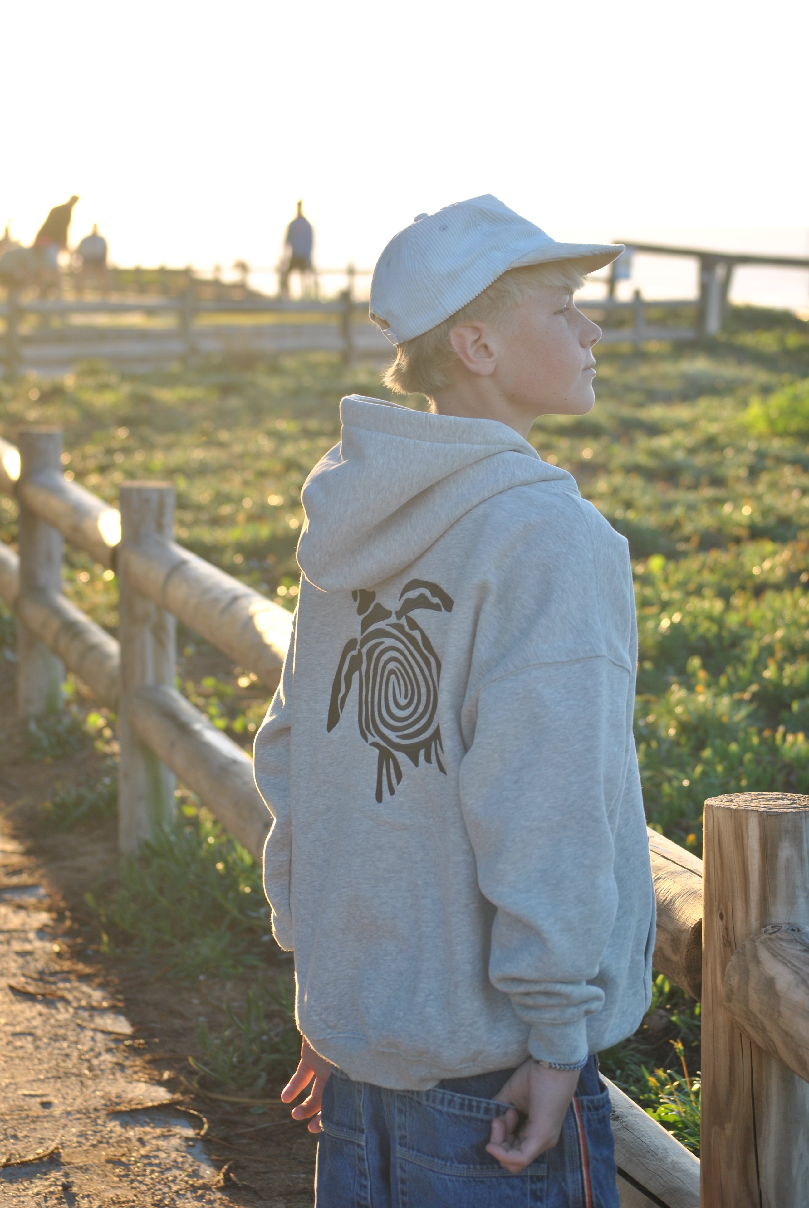 Saltysurf Co. Coastal Turtle Hoodie {grey}